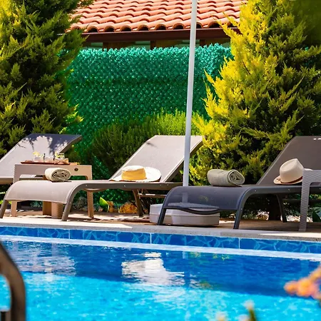 Güneş Villa *