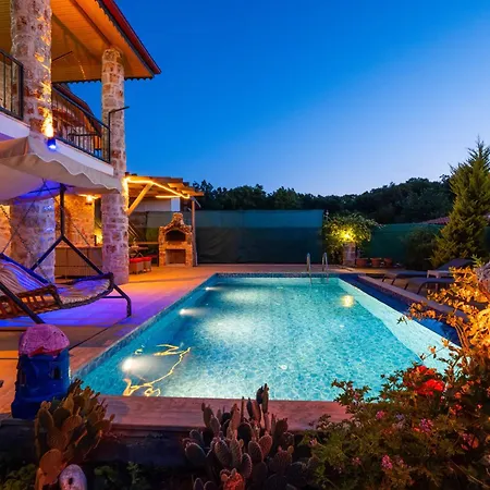 Güneş Villa Kaş